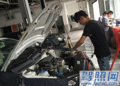 汽车“三分用，七分养”，学会这类汽车保养方法，免得多花冤枉钱！