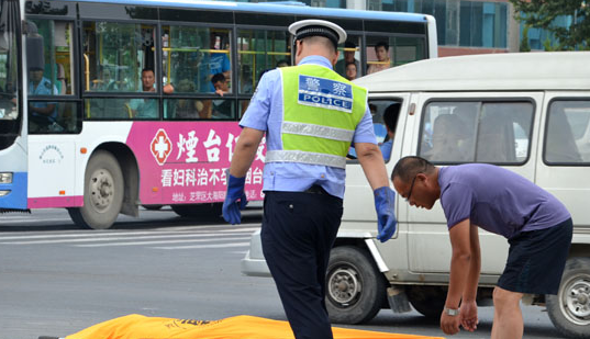 烟台福山一男子因没带头盔车祸死亡