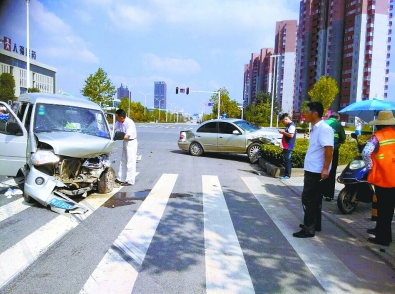 高新区18小时发生两起车祸致两人死亡