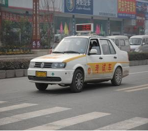 驾驶证考试科目三怎么样正确超车
