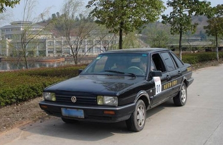 怎么样随便做到靠边停车30公分