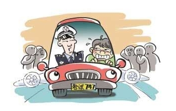 半坡起步时判断离合器联动点的办法