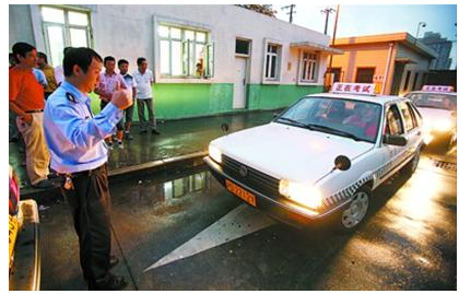 科目三灯光模拟试题内容及操作方法