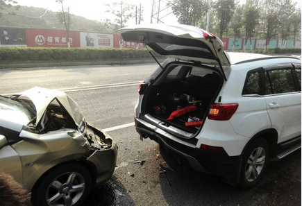 开车怎么样预防追尾