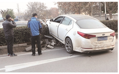 小白怎么样防止把油门当刹车