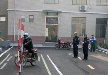 摩托车科目二考试方法图形解析
