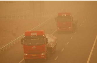 沙尘天气的6大开车需要注意的地方