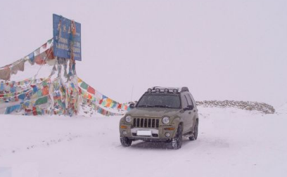 冰雪路驾车应该注意那些问题