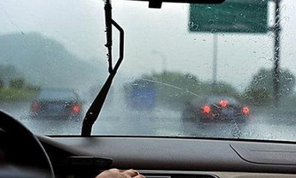 暴雨天气何如开车 暴雨天气开车需要注意的地方