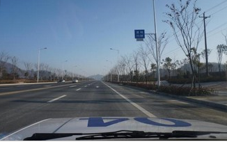 直线行驶容易犯了错误的地方有什么