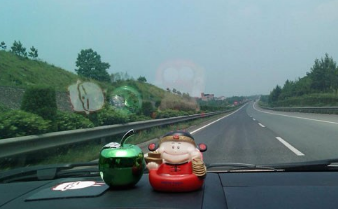 高速空挡滑行耗油么