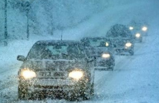 冰雪路面开车应该注意什么事项