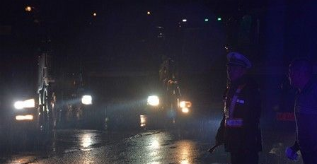 下雨天车灯用需要注意的地方