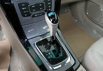 怎么样驾驶自动挡汽车 自动挡汽车驾驶方法