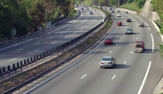 高速公路上如何超车 高速公路超车正确办法