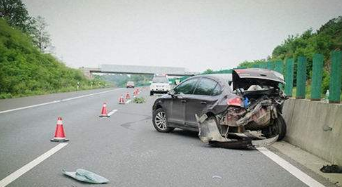 高速上爆胎如何解决 怎么样预防高速汽车爆胎