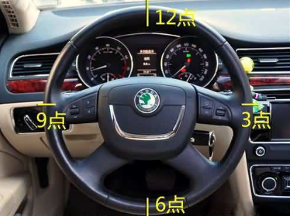 怎么样正确用方向盘老司机教告诉你