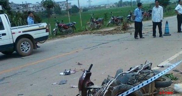龚州二级公路重大车祸