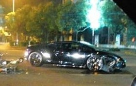 温州车祸 兰博基尼跑车与一电动车相撞