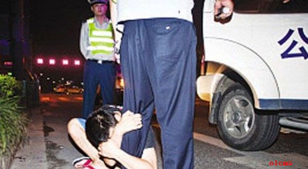 保俶路车祸 大众尚酷撞上出租车